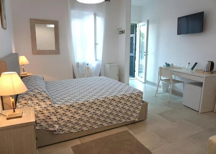 Maison d'hôtes Il Cavalluccio Marino 3*